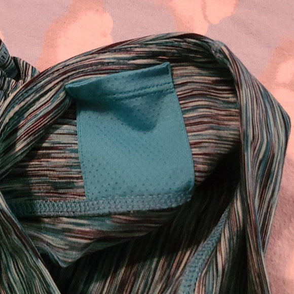 Fabletics shorts - Picture 3 of 5